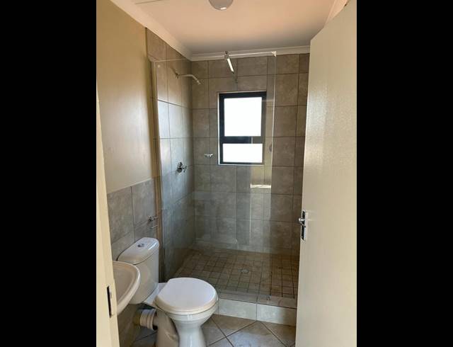 2 BEDROOM HOUSE FOR SALE IN SELCOURT